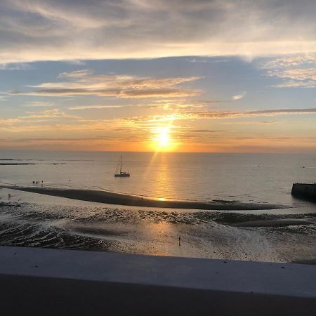 Balcony View Sunsets On Margate Seafront Apartment Exterior photo